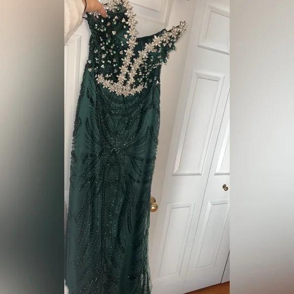 Custom Emerald green beaded corset dress - Picture 7 of 9